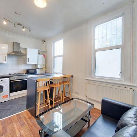 Отель Cozy London Flat Экстерьер фото