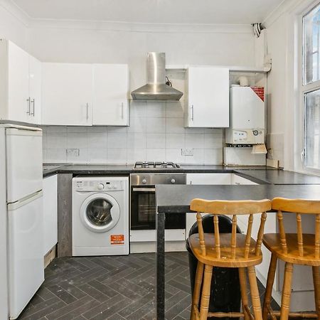 Отель Cozy London Flat Экстерьер фото