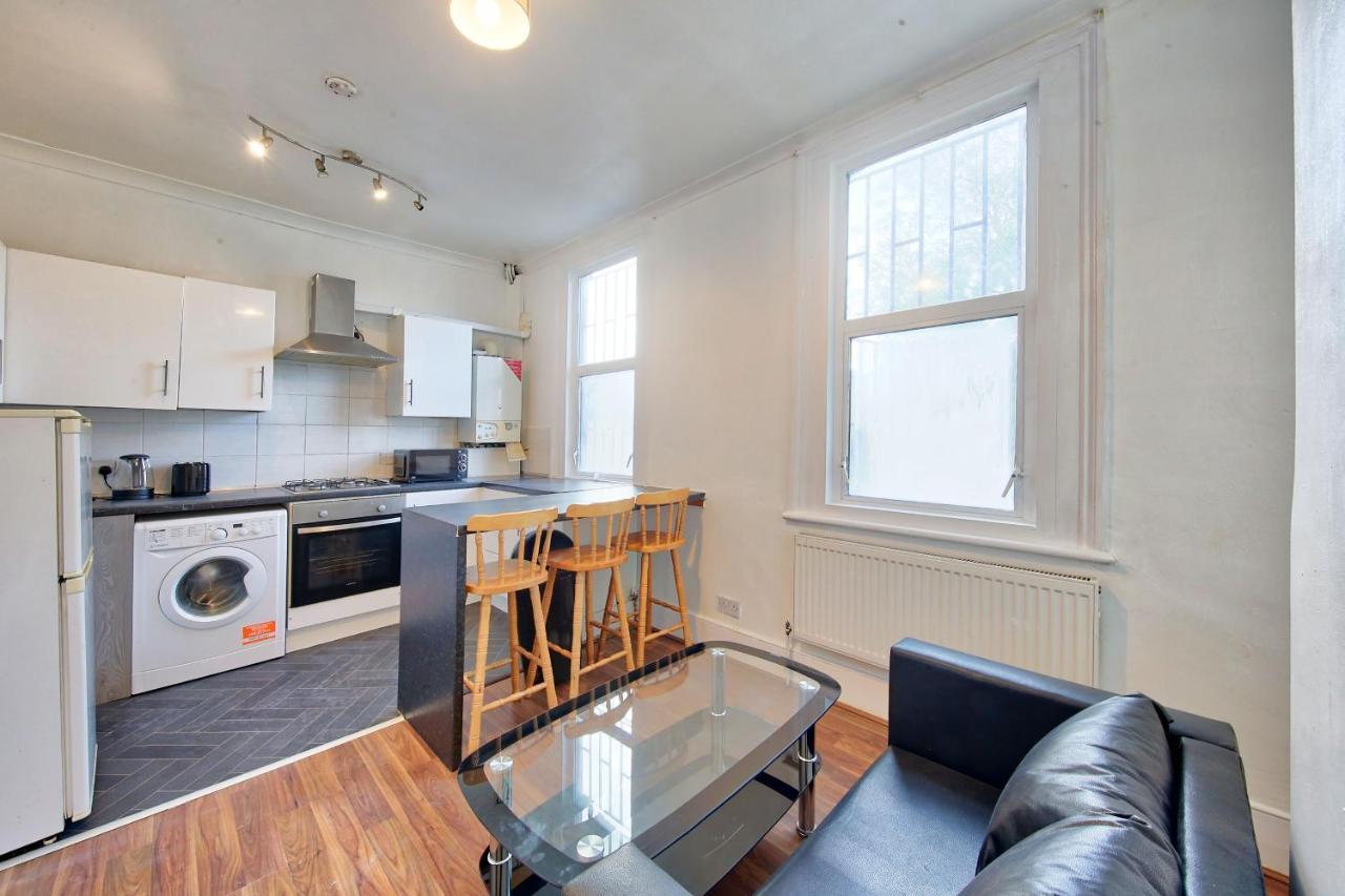 Отель Cozy London Flat Экстерьер фото